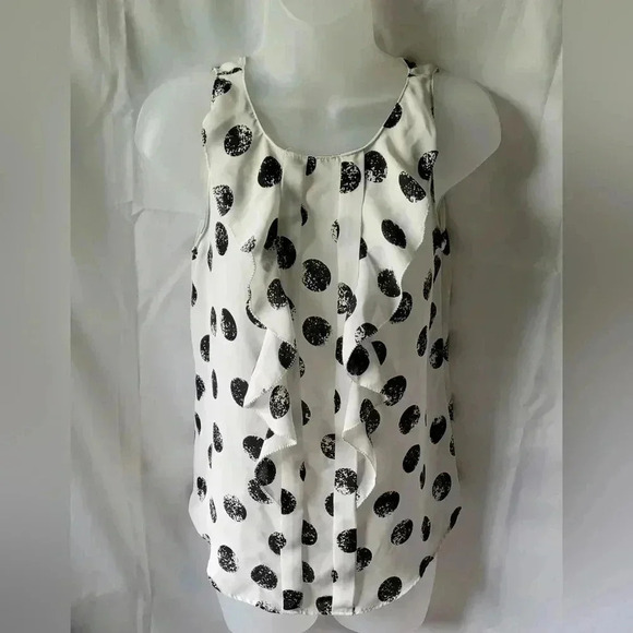 ELLE Black and white polka dot sleeveless Rugfle Chiffon blouse, Size Small - Picture 1 of 8